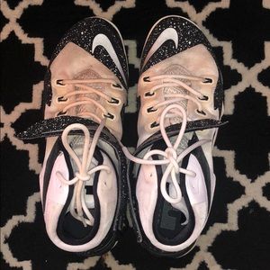 Nike Zoom Lebron Soldier 8